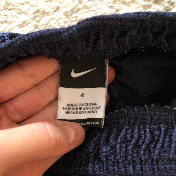 Navy blue & white Boys’ Nike athletic shorts - Picture 5 of 6